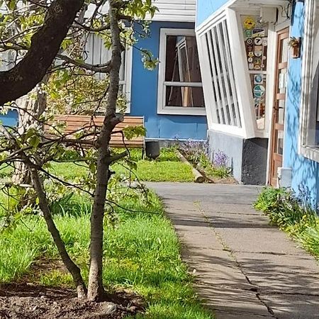 Hostal Los Pinos ปวยร์โตนาตาเลส ภายนอก รูปภาพ