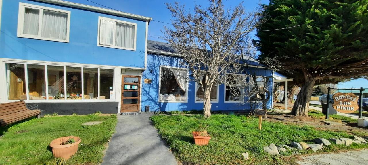 Hostal Los Pinos ปวยร์โตนาตาเลส ภายนอก รูปภาพ